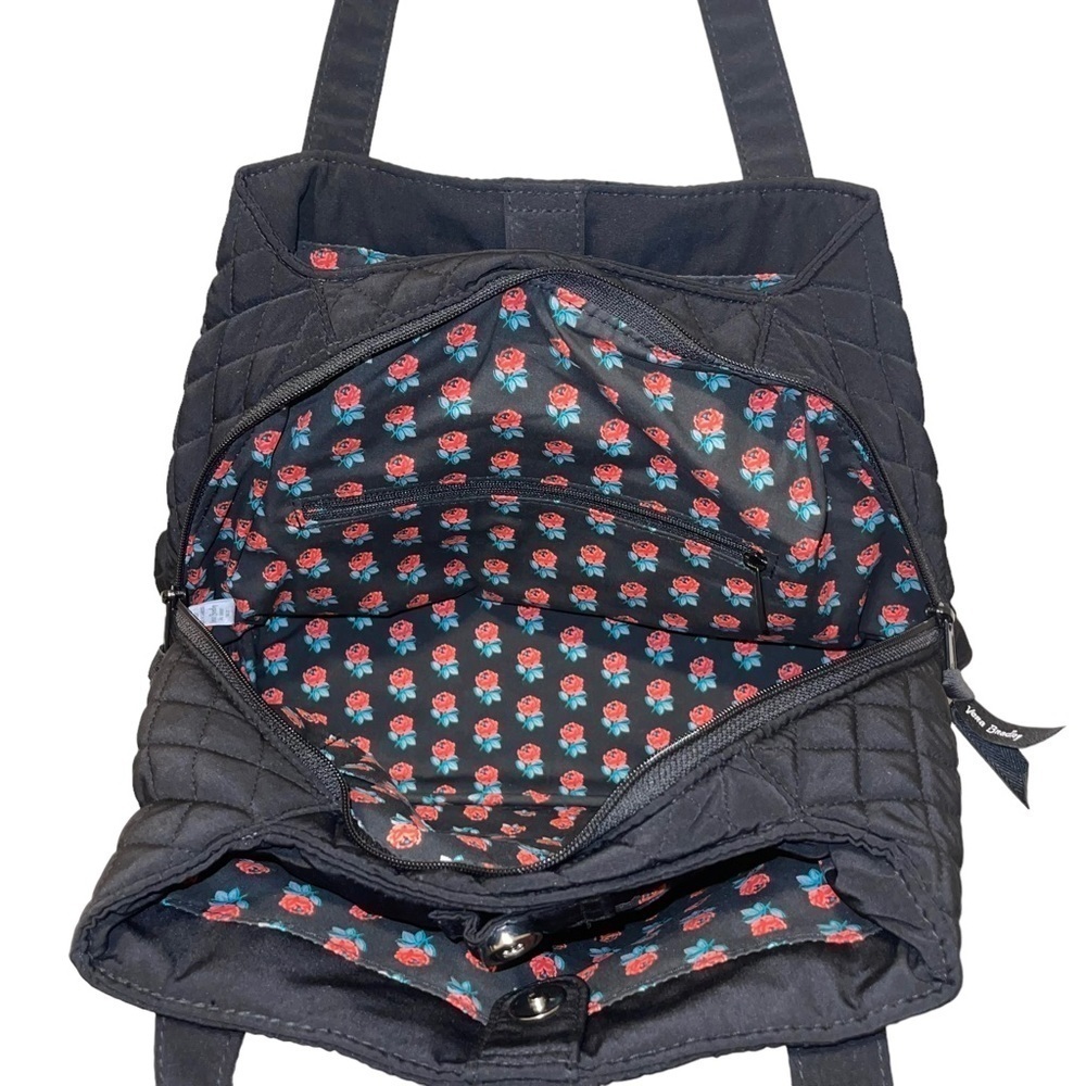NWT Vera Bradley Vera Bradley logo tag black Quilted Woman Bag - Picture 5 of 8